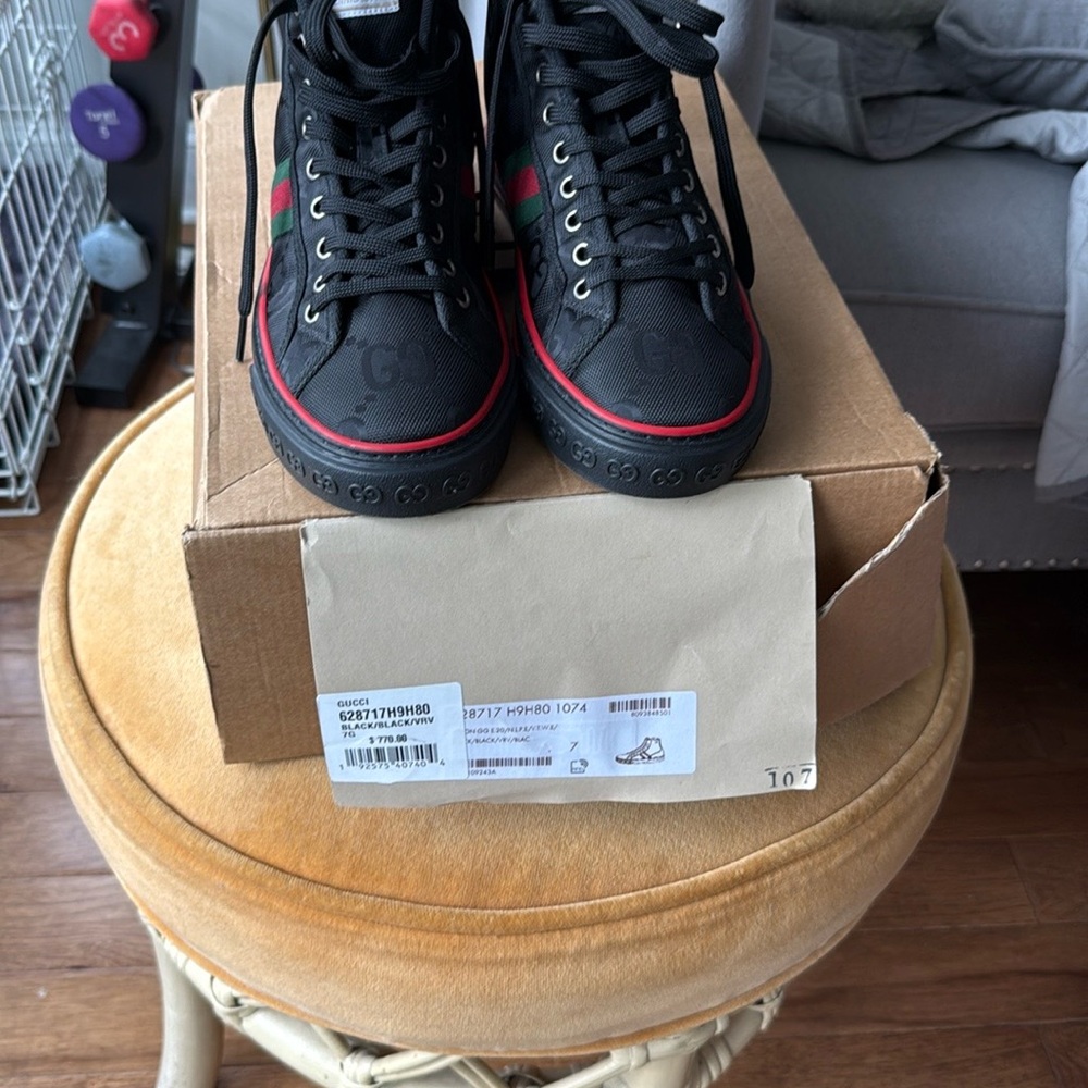 Gucci Men's Black High-Top Sneakers - Picture 5 of 7